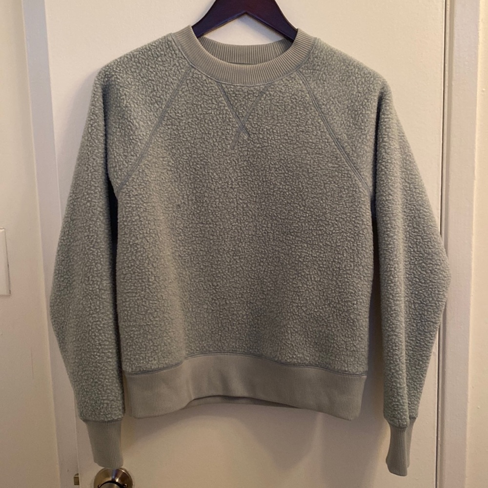 Everlane Renew Fleece Raglan Sweatshirt